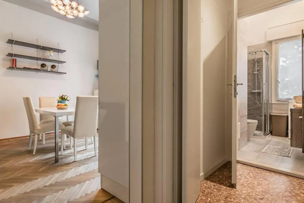 Liberty House@Trainstation Apartment Treviso 0*,  Italy